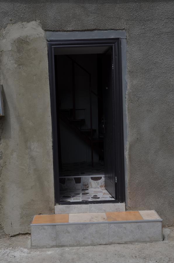 Guest House Uta Tbilisi Exterior foto
