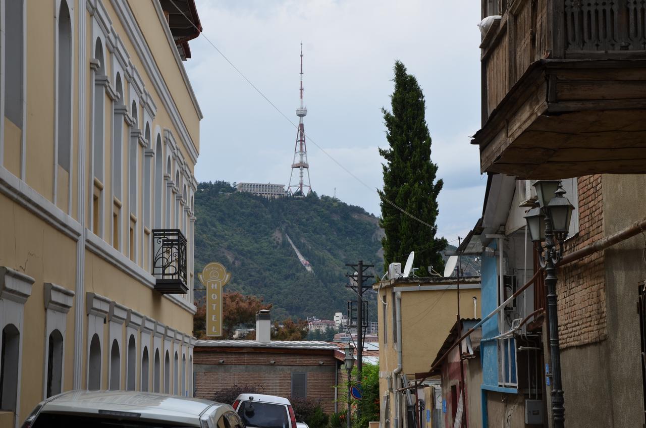 Guest House Uta Tbilisi Exterior foto